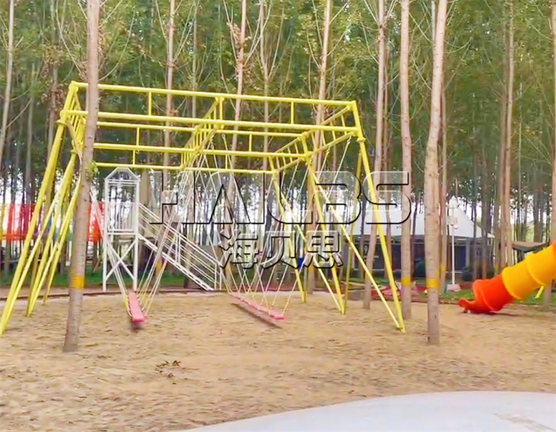 河北保定無動力樂園施工現(xiàn)場